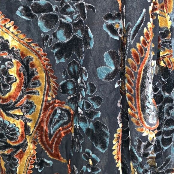 Ladies Umgee S/M Shawl Wrap Cardigan NWOT - Picture 4 of 4